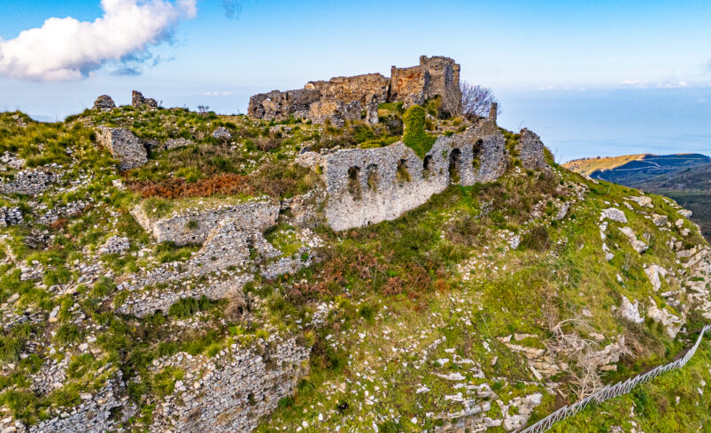 Gioiosa Guardia: il borgo fantasma di Gioiosa Marea tra storia e panorami mozzafiato